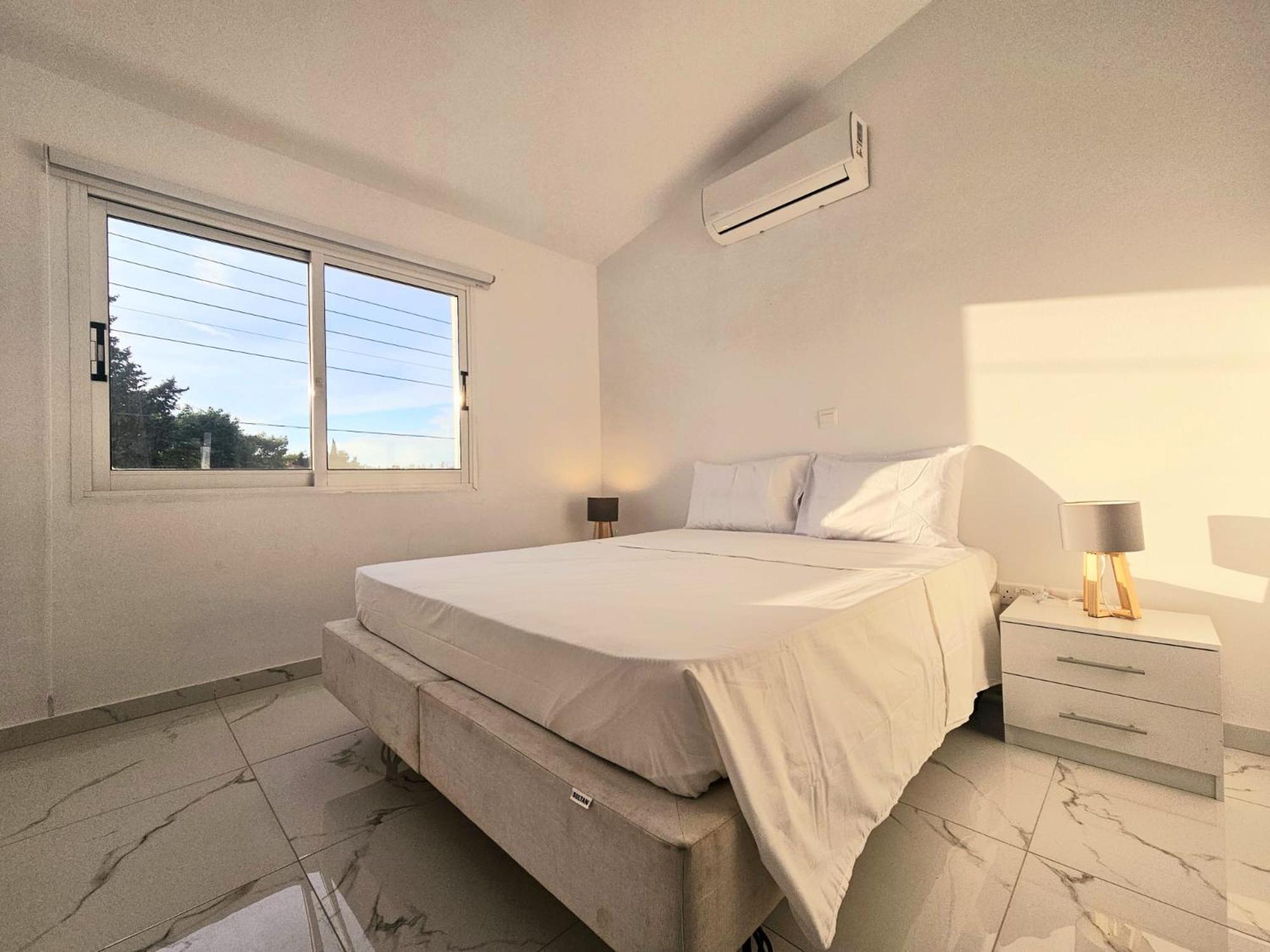 2Bd Garden Apartment 파포스 외부 사진